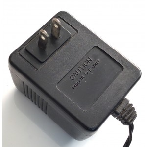 CARGADOR / ADAPTADOR DE FUENTE DE ALIMENTACION / NUMERO DE PARTE MK-135100 / ENTRADA VCA 120V 60HZ 20W / SALIDA VCD 13.5V 1A / MODELO MK-135100